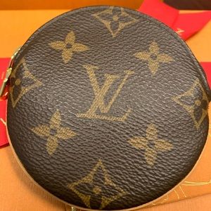 Louis Vuitton Round Coin Purse